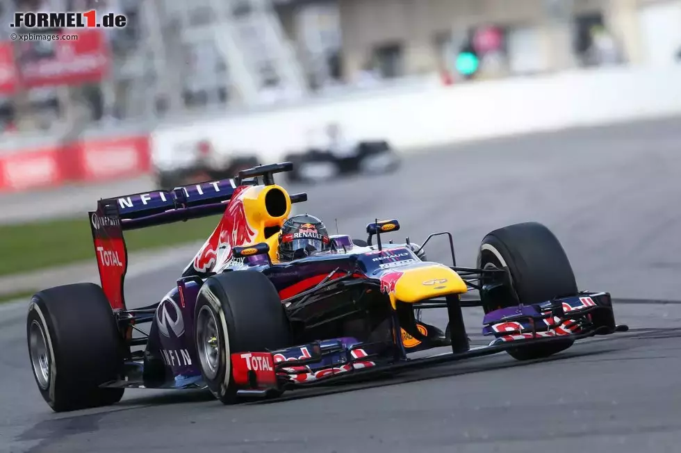 Foto zur News: Sebastian Vettel (Red Bull)