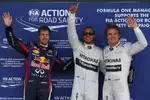 Foto zur News: Pole Position für Lewis Hamilton (Mercedes) vor Nico Rosberg (Mercedes) und Sebastian Vettel (Red Bull)