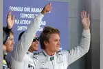 Foto zur News: Lewis Hamilton (Mercedes) und Nico Rosberg (Mercedes)