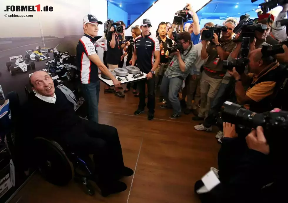 Foto zur News: Pastor Maldonado (Williams) und Valtteri Bottas (Williams)