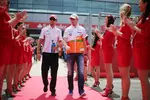 Foto zur News: Jenson Button (McLaren) und Paul di Resta (Force India)