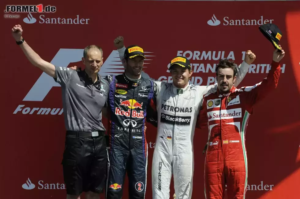 Foto zur News: Mark Webber (Red Bull), Nico Rosberg (Mercedes) und  Fernando Alonso (Ferrari)