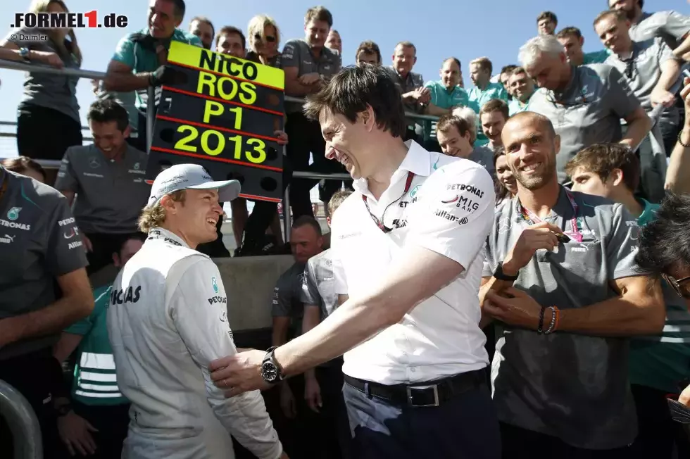 Foto zur News: Nico Rosberg und Toto Wolff (Mercedes)