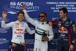 Foto zur News: Lewis Hamilton (Mercedes), Sebastian Vettel (Red Bull) und Mark Webber (Red Bull)