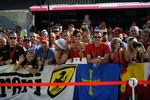 Gallerie: Ferrari-Fans beim Pitwalk am Donnerstag