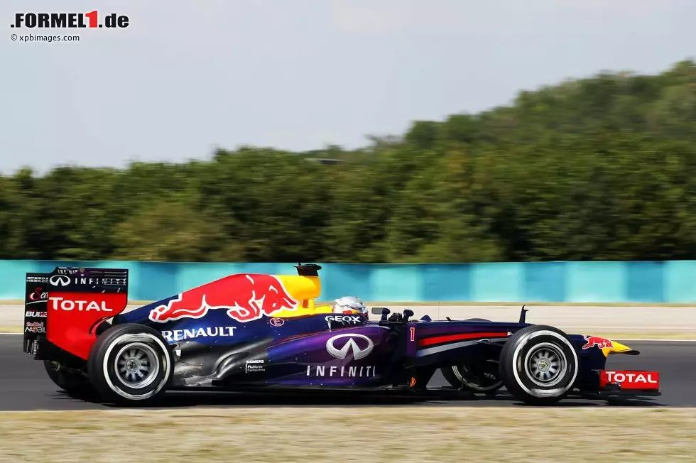 Foto zur News: Sebastian Vettel (Red Bull)