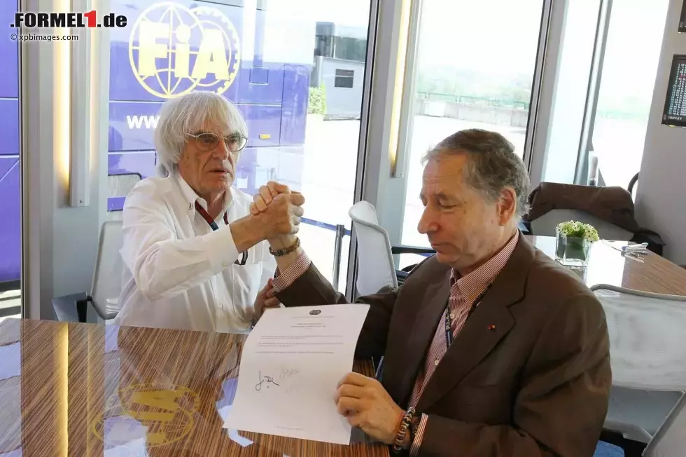 Foto zur News: Bernie Ecclestone und Jean Todt