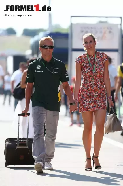 Foto zur News: Heikki Kovalainen (Caterham) mit Freundin Catherine Hyde