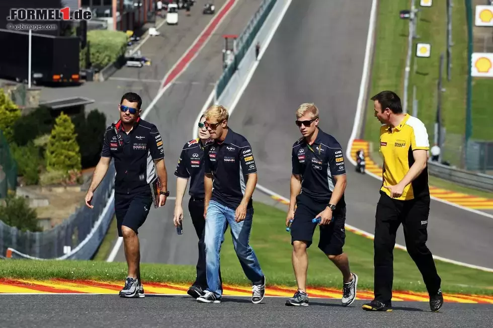 Foto zur News: Sebastian Vettel (Red Bull)