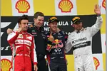 Foto zur News: Fernando Alonso (Ferrari), Sebastian Vettel (Red Bull) und Lewis Hamilton (Mercedes)