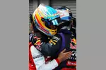 Foto zur News: Fernando Alonso (Ferrari) und Sebastian Vettel (Red Bull)