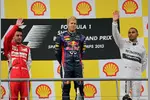 Foto zur News: Fernando Alonso (Ferrari), Sebastian Vettel (Red Bull) und Lewis Hamilton (Mercedes)