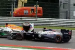 Foto zur News: Pastor Maldonado (Williams) und Paul di Resta (Force India)