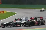 Foto zur News: Nico Hülkenberg (Sauber) und Kimi Räikkönen (Lotus)