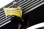 Foto zur News: Greenpeace-Aktivistin auf dem Podium