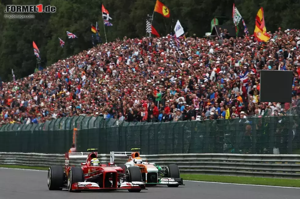 Foto zur News: Felipe Massa (Ferrari) und Adrian Sutil (Force India)