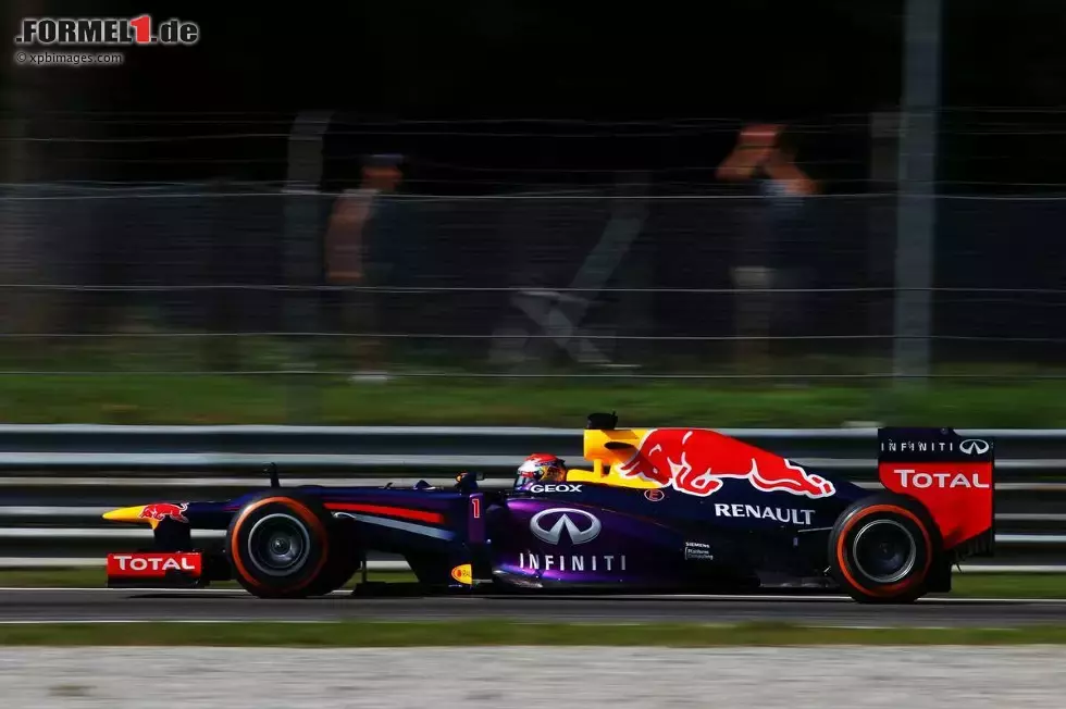 Foto zur News: Sebastian Vettel (Red Bull)