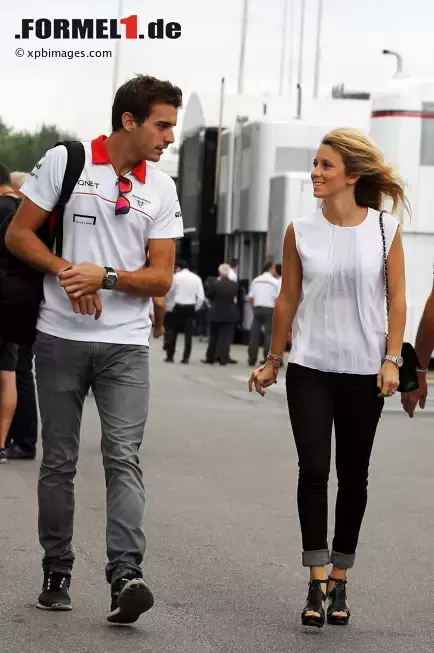 Foto zur News: Jules Bianchi (Marussia) mit Freundin Camille Marchetti