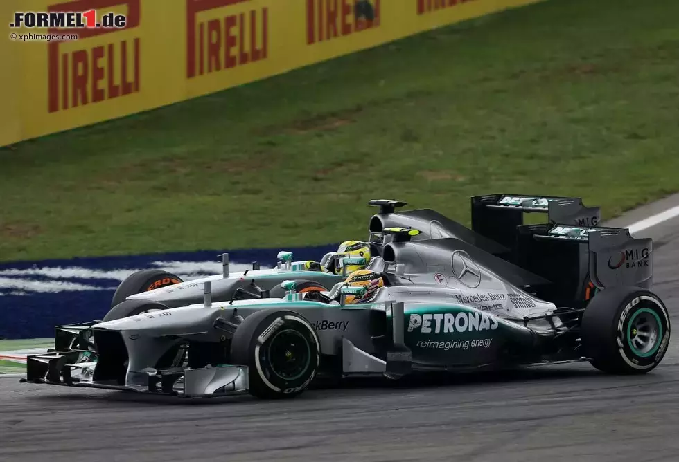 Foto zur News: Lewis Hamilton (Mercedes) und Nico Rosberg (Mercedes)