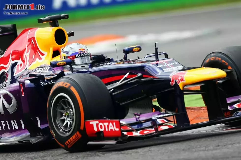 Foto zur News: Sebastian Vettel (Red Bull)