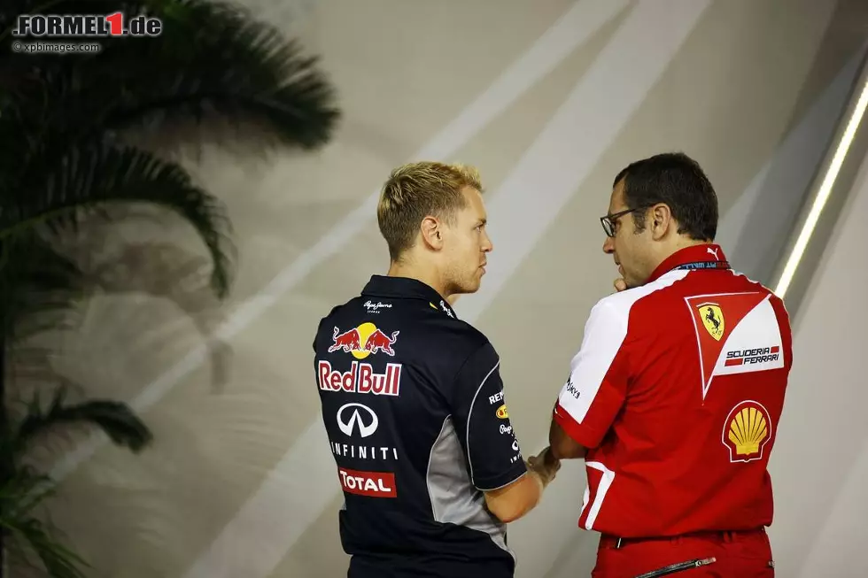 Foto zur News: Sebastian Vettel (Red Bull) und Stefano Domenicali