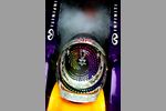 Foto zur News: Helm von Sebastian Vettel (Red Bull)