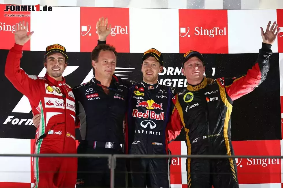 Foto zur News: Sebastian Vettel (Red Bull) siegt in Singapur vor Fernando Alonso (Ferrari) und Kimi Räikkönen (Lotus)