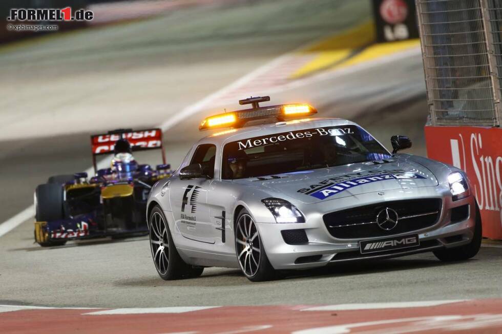 Foto zur News: Jean-Eric Vergne (Toro Rosso) hinter dem Safety-Car