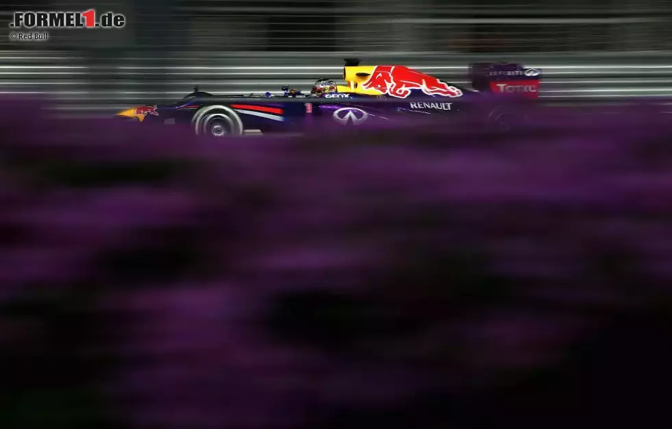 Foto zur News: Sebastian Vettel (Red Bull)