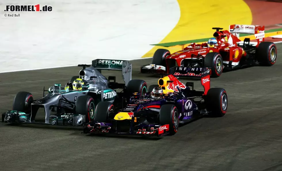 Foto zur News: Sebastian Vettel (Red Bull), Nico Rosberg (Mercedes) und Fernando Alonso (Ferrari)