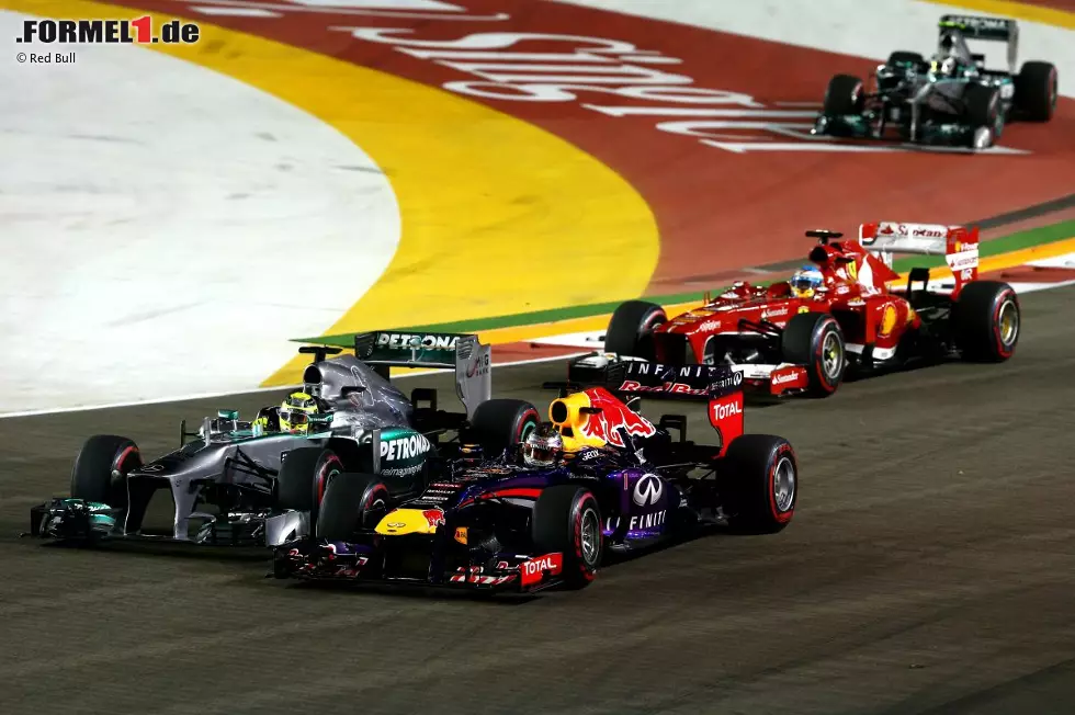 Foto zur News: Sebastian Vettel (Red Bull), Nico Rosberg (Mercedes) und Fernando Alonso (Ferrari)