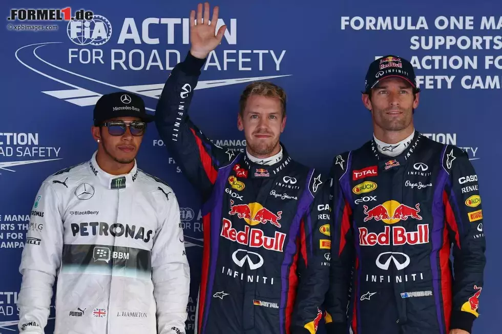 Foto zur News: Lewis Hamilton (Mercedes), Sebastian Vettel (Red Bull) und Mark Webber (Red Bull)