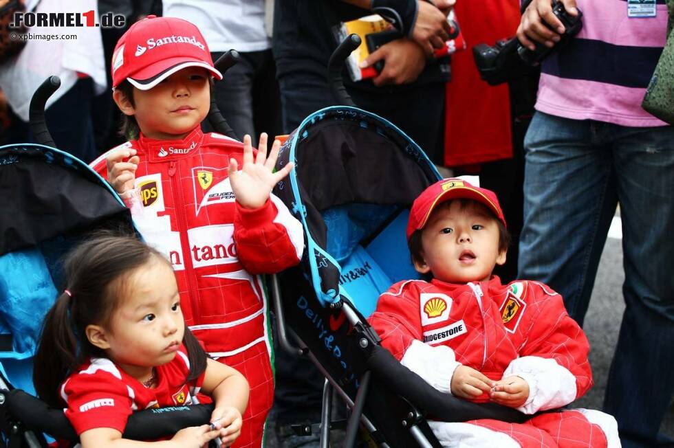 Foto zur News: Kleine Ferrari-Fans