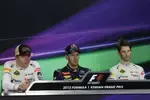 Foto zur News: Sebastian Vettel (Red Bull), Romain Grosjean (Lotus) und Kimi Räikkönen (Lotus)