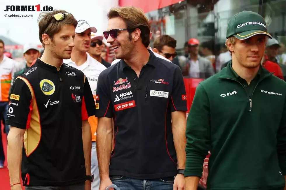 Foto zur News: Romain Grosjean (Lotus), Jean-Eric Vergne (Toro Rosso) und Charles Pic (Caterham)