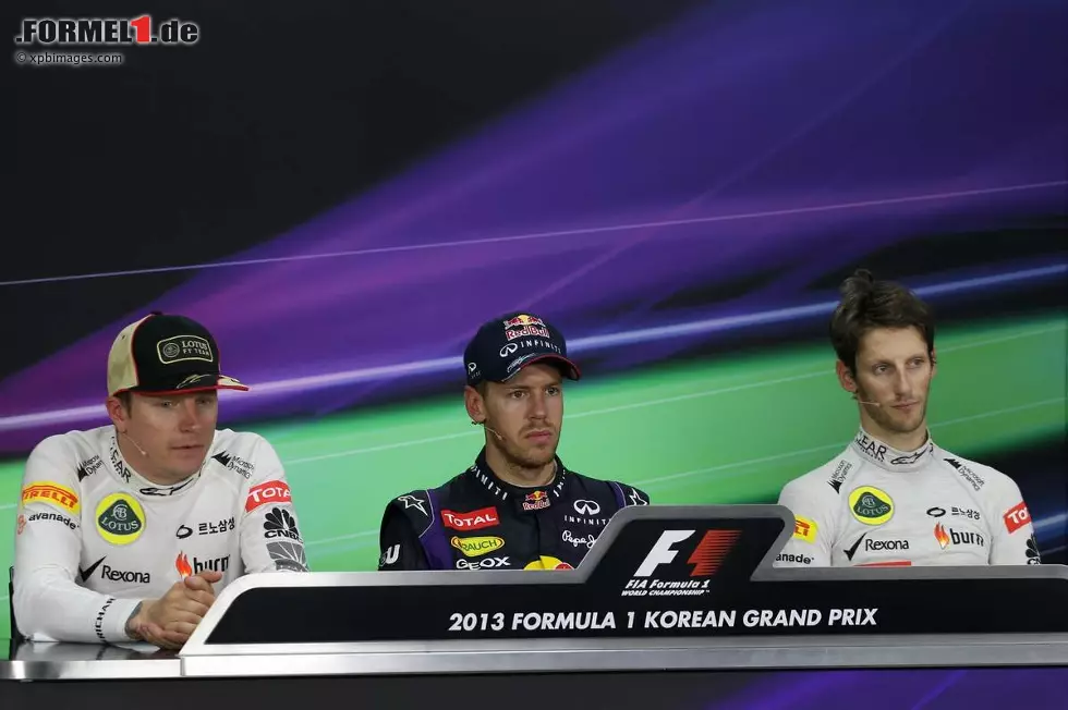 Foto zur News: Sebastian Vettel (Red Bull), Romain Grosjean (Lotus) und Kimi Räikkönen (Lotus)