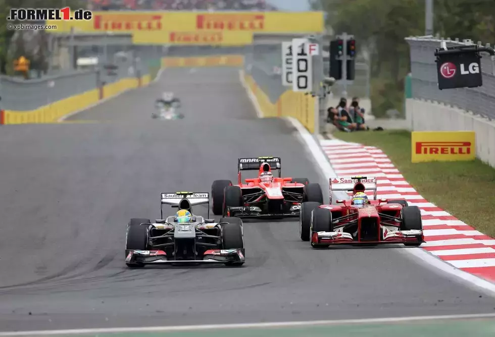 Foto zur News: Esteban Gutierrez (Sauber) und Felipe Massa (Ferrari)