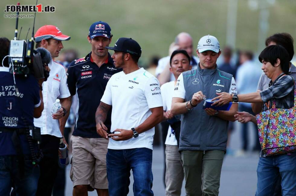 Foto zur News: Jenson Button (McLaren), Mark Webber (Red Bull), Lewis Hamilton (Mercedes) und Nico Rosberg (Mercedes)