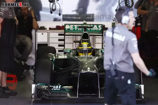 Foto zur News: Rosberg hofft auf das richtige Rennsetup, um am Sonntag nach vorne zu pflügen.