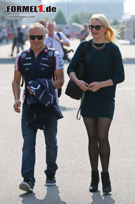 Foto zur News: Valtteri Bottas (Williams) mit Freundin Emilia Pikkarainen