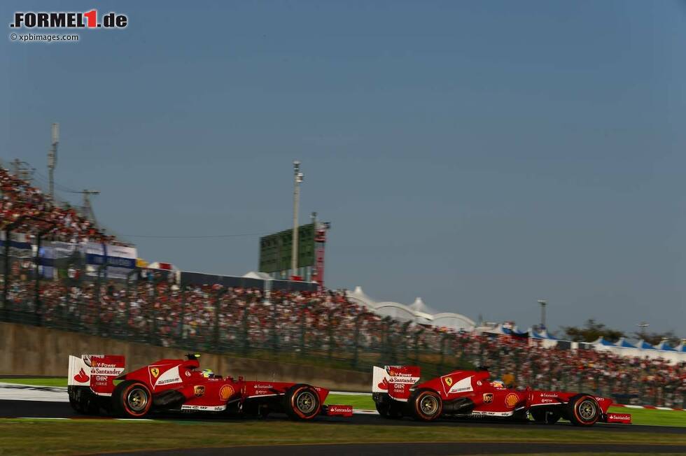 Foto zur News: Felipe Massa (Ferrari) und Fernando Alonso (Ferrari)