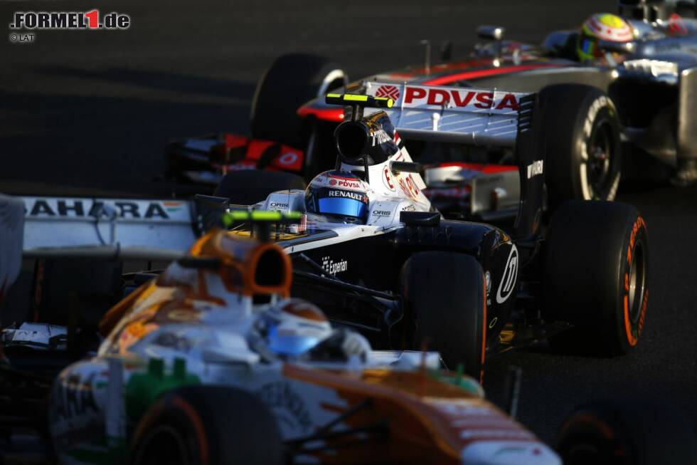 Foto zur News: Adrian Sutil (Force India), Valtteri Bottas (Williams) und Sergio Perez (McLaren)