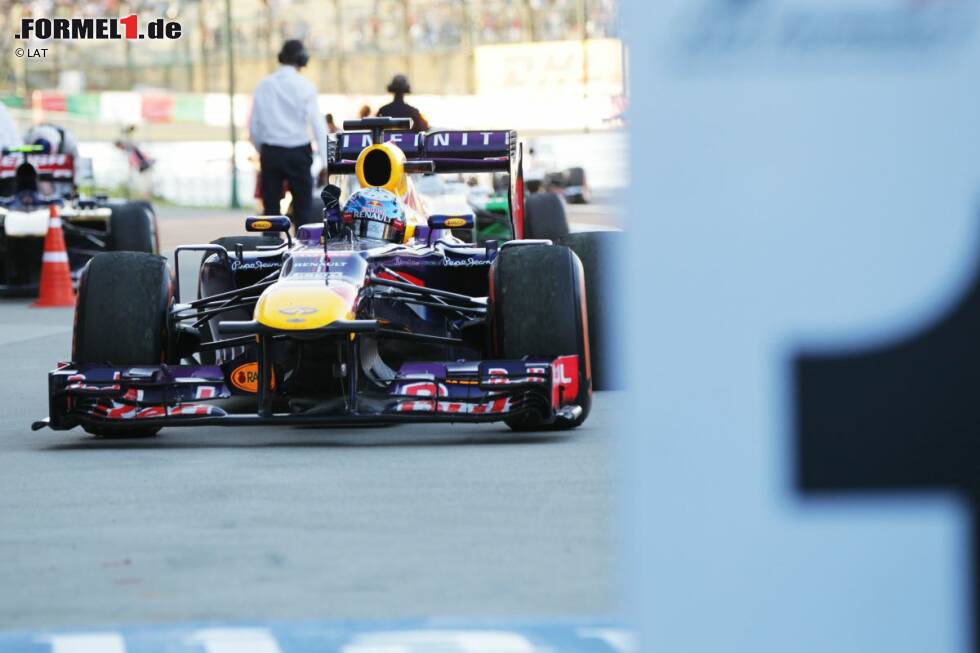 Foto zur News: Sebastian Vettel (Red Bull)