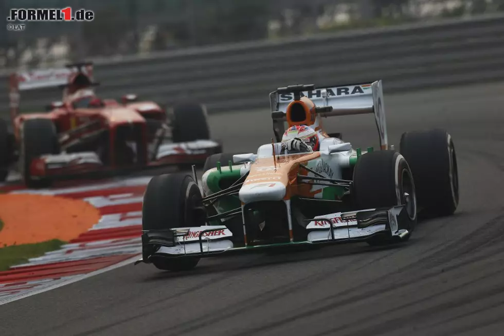 Foto zur News: Paul di Resta (Force India) und Fernando Alonso (Ferrari)