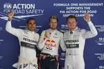 Foto zur News: Sebastian Vettel (Red Bull) steht in Indien auf der Pole-Position, dahinter Nico Rosberg (Mercedes) und Lewis Hamilton (Mercedes)