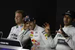 Foto zur News: Nico Rosberg (Mercedes), Sebastian Vettel (Red Bull) und Lewis Hamilton (Mercedes) haben Spaß