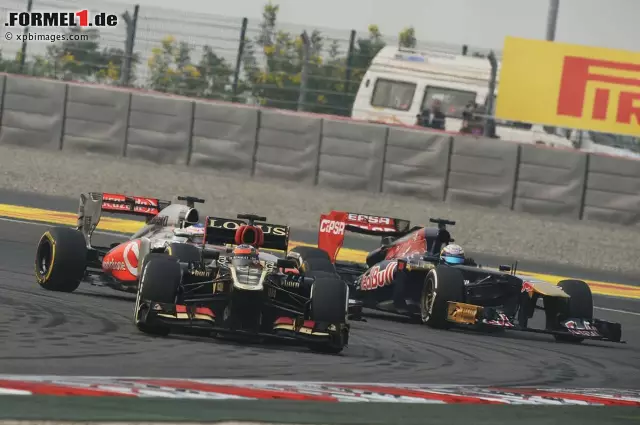 Foto zur News: Grosjean-Teamkollege Kimi Räikkönen hatte am Ende mit den Reifen zu kämpfen. Wenige Runden vor Rennende lag der Finne noch vor dem Franzosen, am Ende fiel er auf Position sieben zurück.