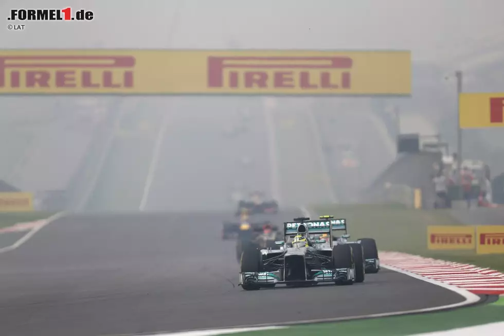 Foto zur News: Nico Rosberg (Mercedes) und Lewis Hamilton (Mercedes)