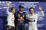 Foto zur News: Mark Webber (Red Bull), Sebastian Vettel (Red Bull) und Nico Rosberg (Mercedes)