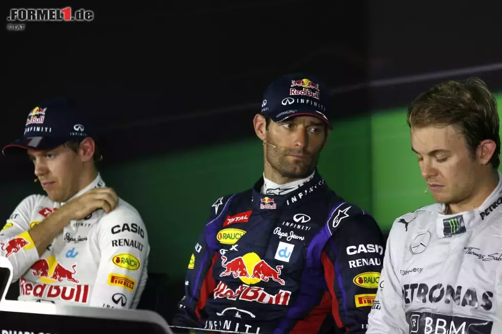 Foto zur News: Mark Webber (Red Bull), Sebastian Vettel (Red Bull) und Nico Rosberg (Mercedes)